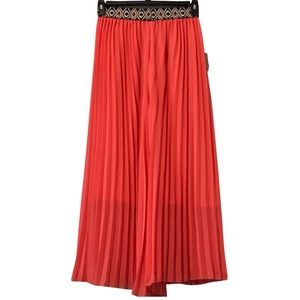 Bright Pleated Skirt